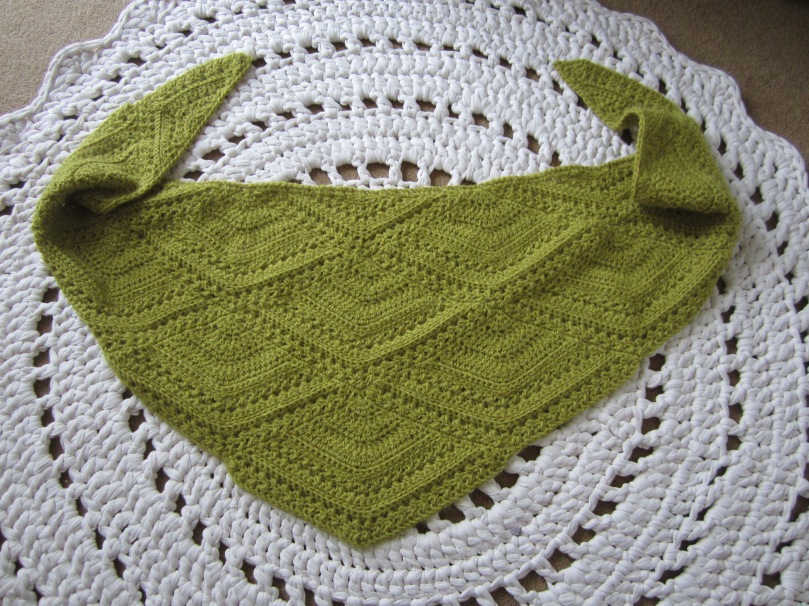 Stylecraft Alpaca DK shawl crochet closing fans